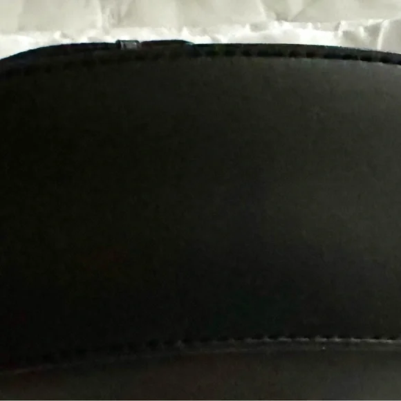 Lululemon Cactus Leather Alternative Saddle Crossbody Bag 2L - Picture 8 of 8